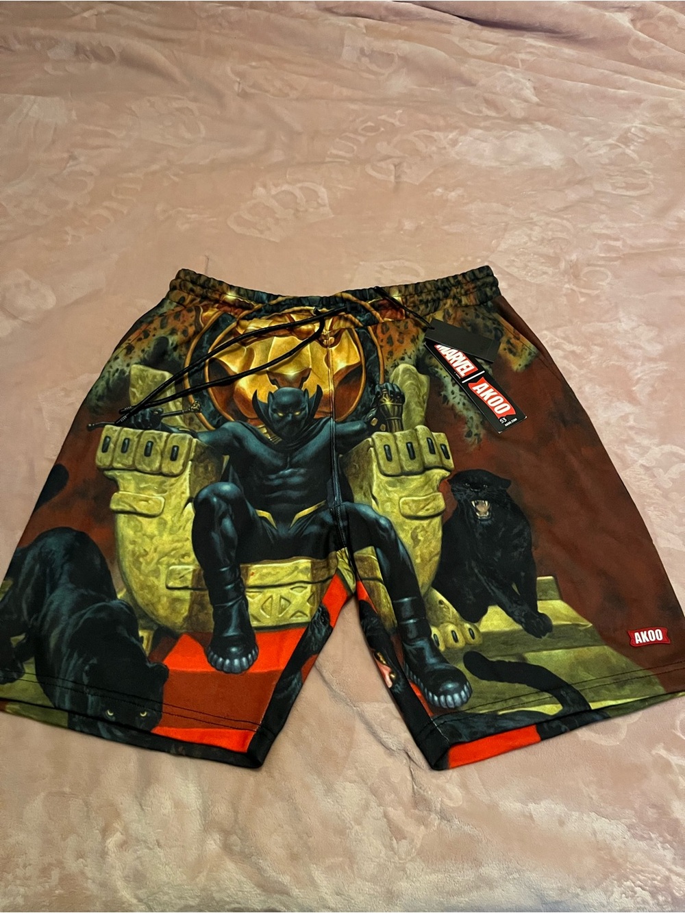 Marvel Black Panther Graphic Men’s Athletic Shorts - Black/Gold/Red